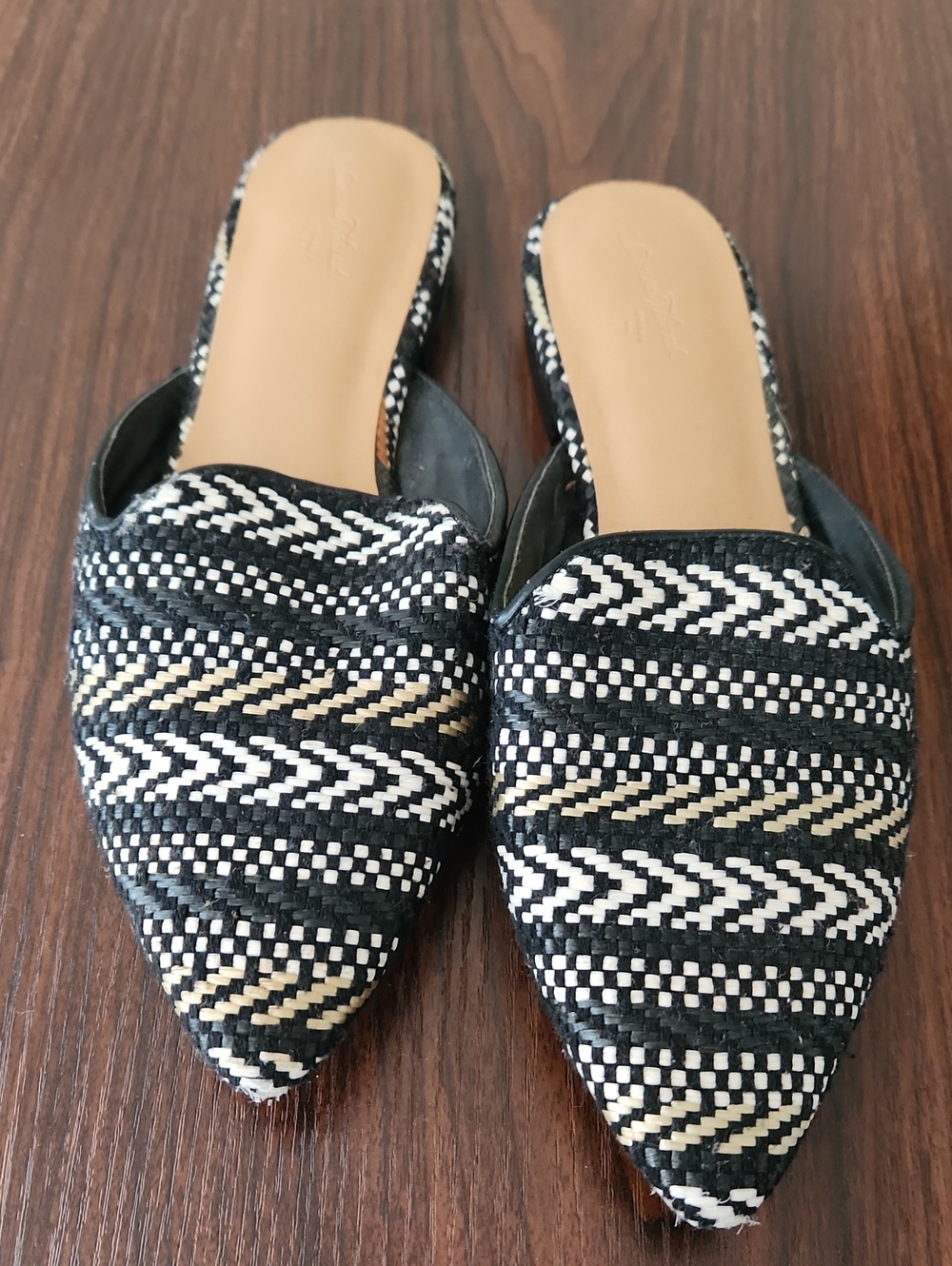 Universal Thread Woven Pointed-Toe Mules
